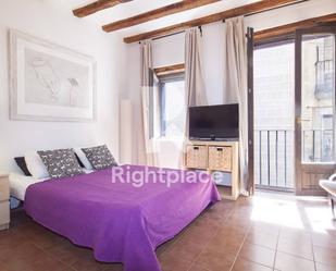 Exterior view of Study to rent in  Barcelona Capital  with Air Conditioner, Heating and Furnished