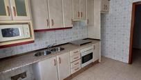 Kitchen of Flat for sale in Montijo  with Terrace
