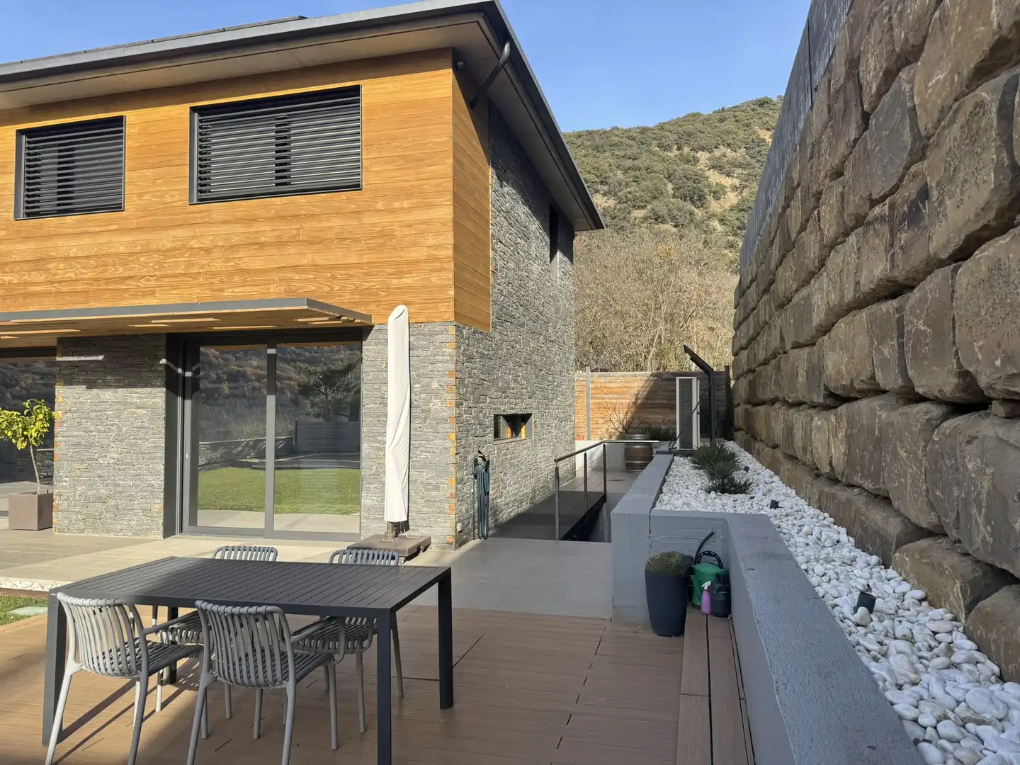 Terraza de Casa o chalet en venta en Sort con Calefacción, Piscina y Amueblado