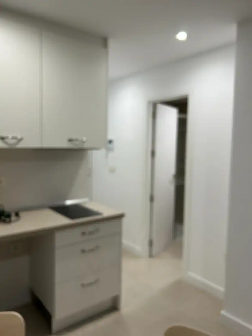 Flat for rent in Calle Lopéz de Neira, Campus de la Salud