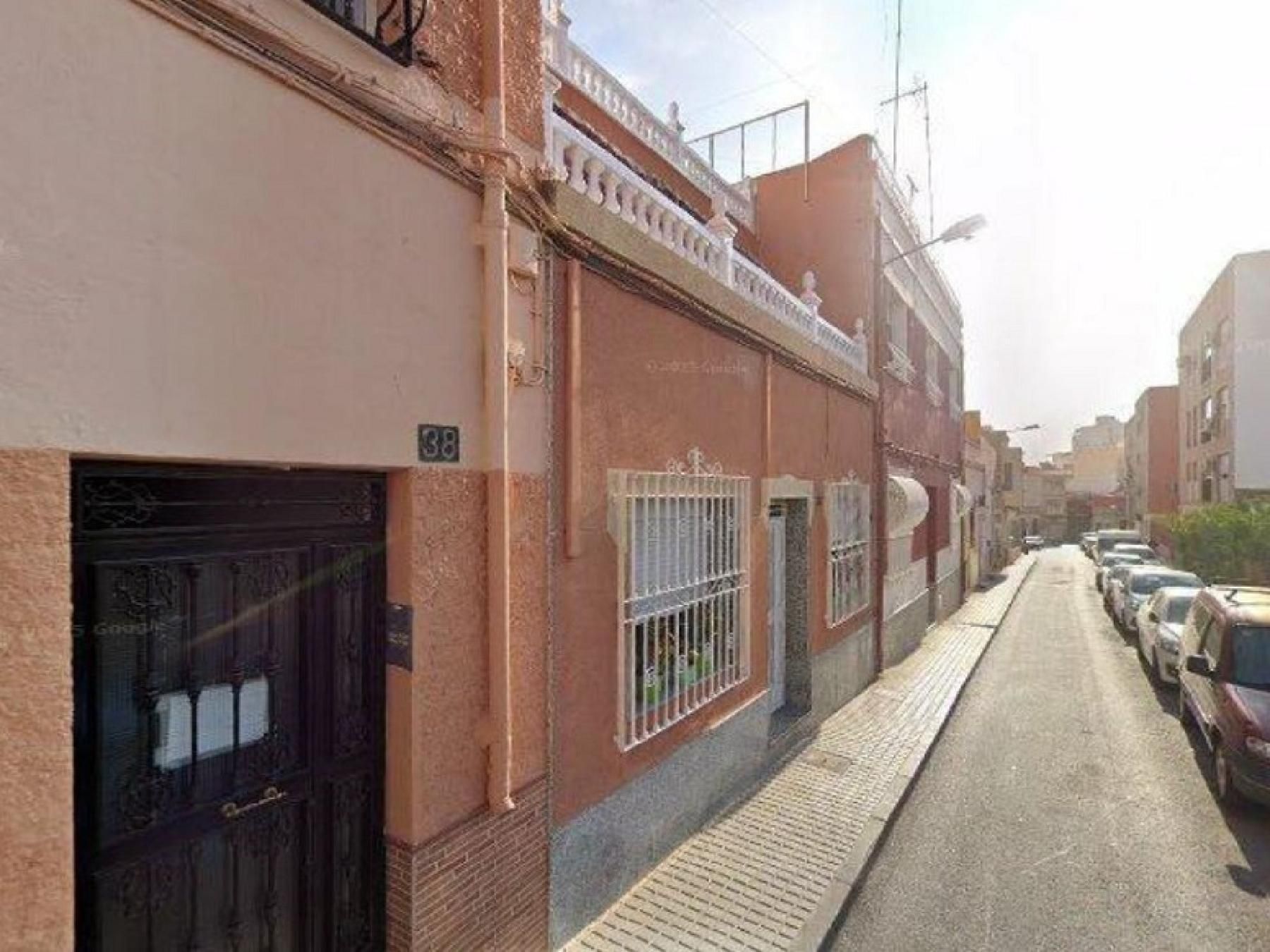 Vista exterior de Pis en venda en  Almería Capital