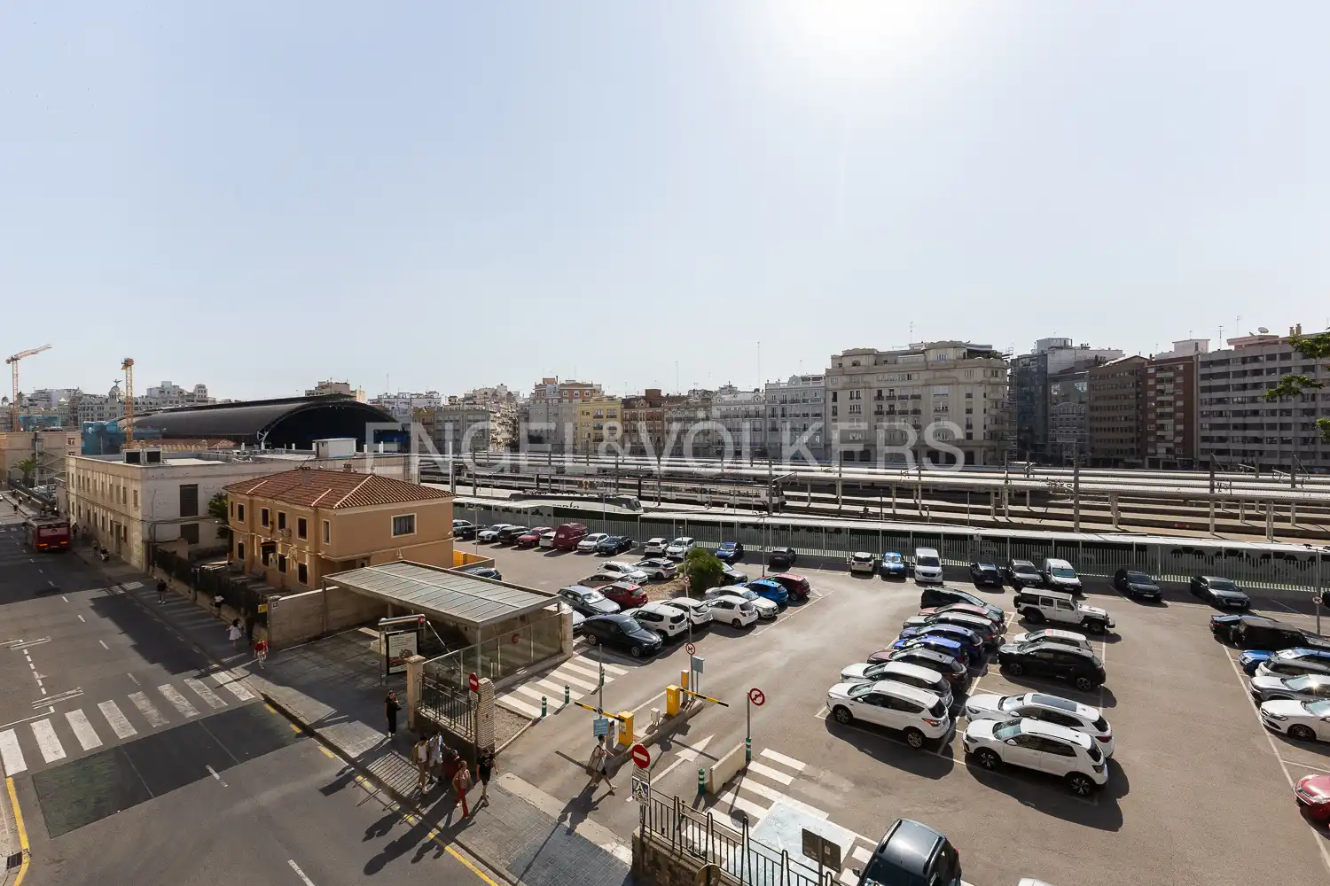 Exterior view of Flat for rent in Valencia  with Air Conditioner, Heating and Furnished