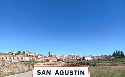 Vista exterior de Casa o xalet en venda en San Agustín amb Calefacció i Balcó