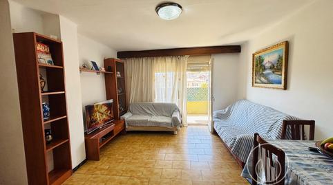 Foto 4 de Pis en venda a Carrer del Mossèn Jacint Verdaguer, Olot, Girona