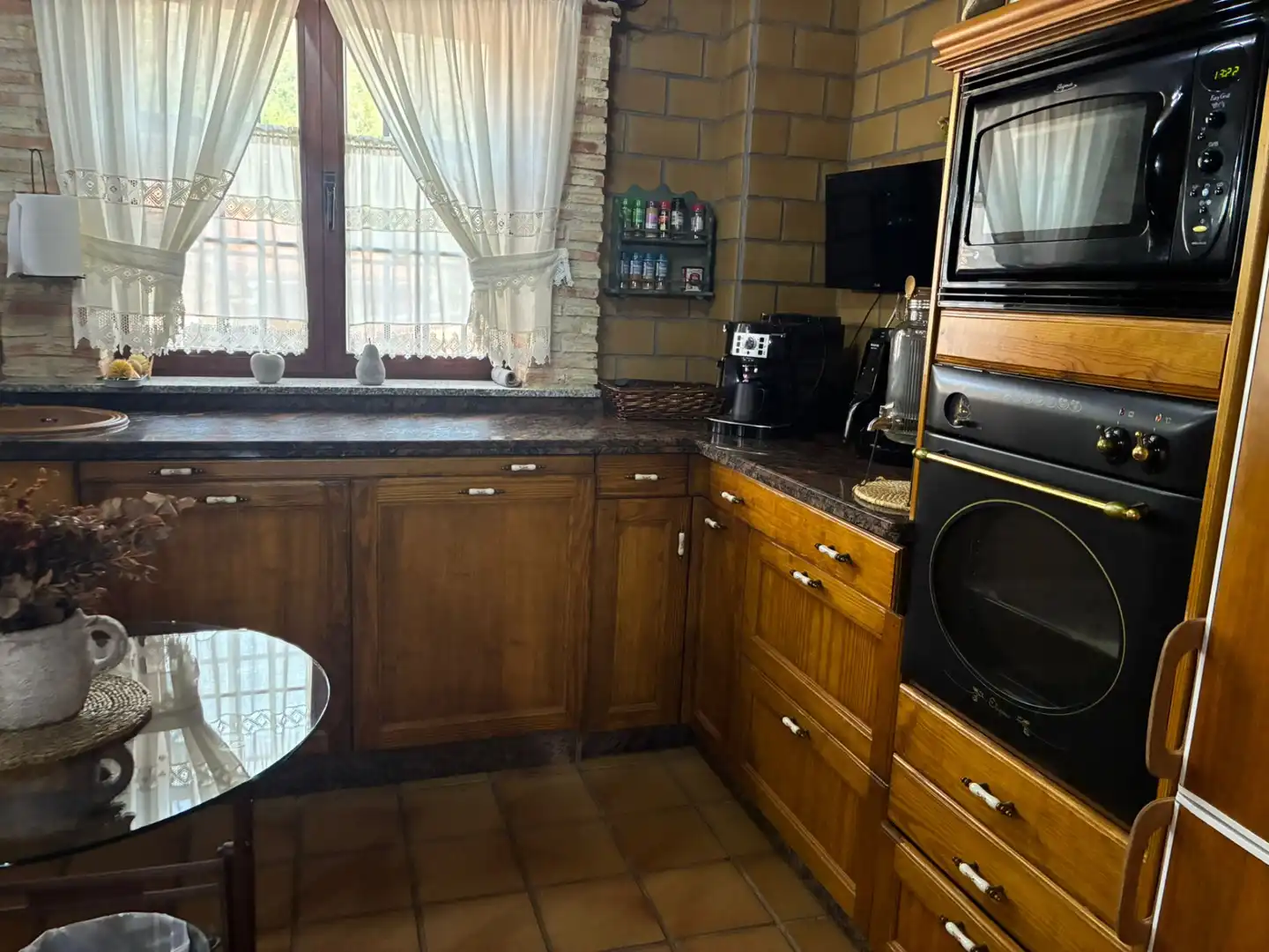 Cocina de Finca rústica en venta en Cabezuela del Valle con Calefacción, Jardín privado y Terraza