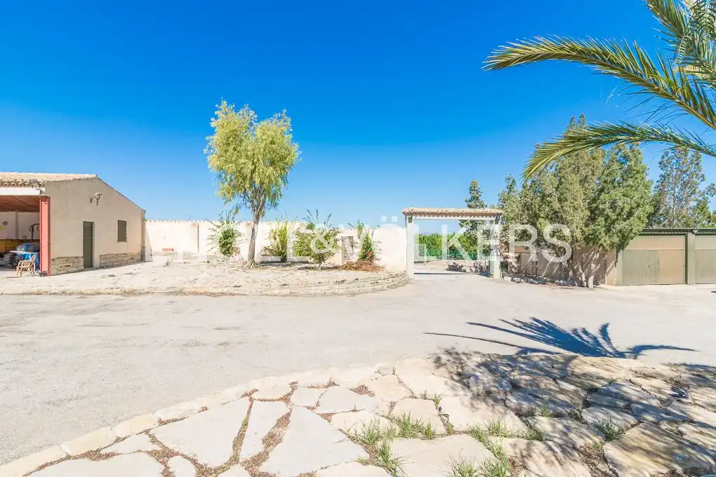 Casa amb terrassa en venda a San Miguel de Salinas, imagen 6