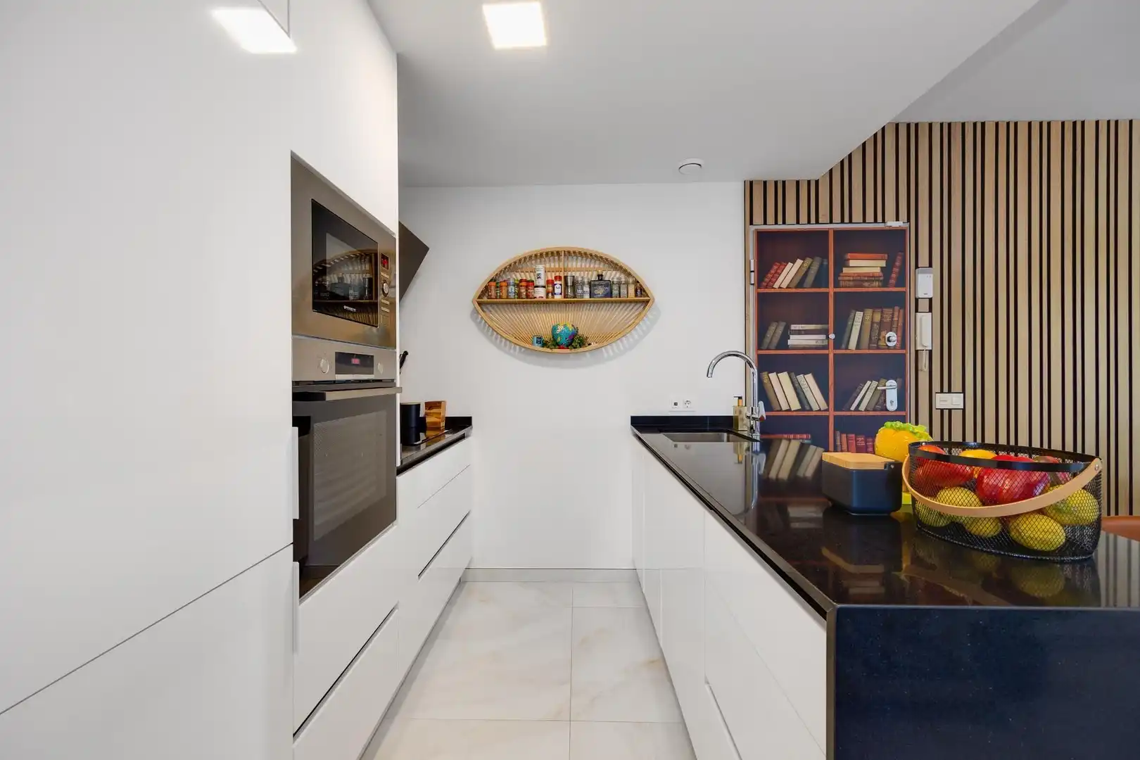 Kitchen of Apartments for sale in Orihuela  with Air Conditioner, Terrace and Storage room