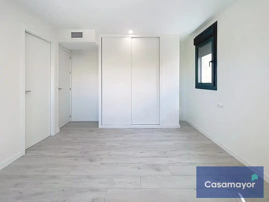 Habitación de Piso de alquiler en Alicante / Alacant con Aire acondicionado, Calefacción y Trastero