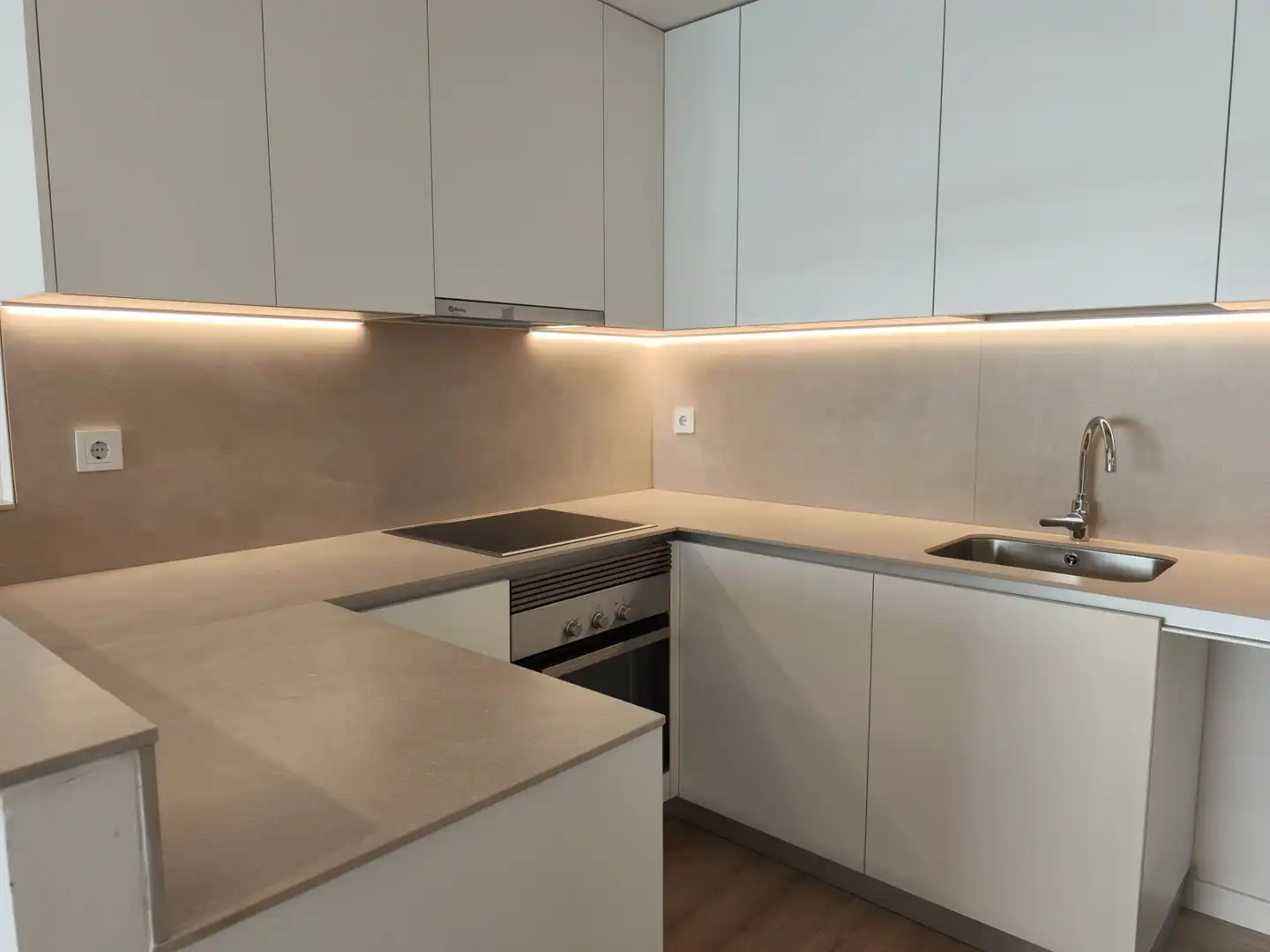 Piso de obra nueva con ascensor en venta en Carrer de Maria Rosa Gelabert i Cases 31, imagen 5