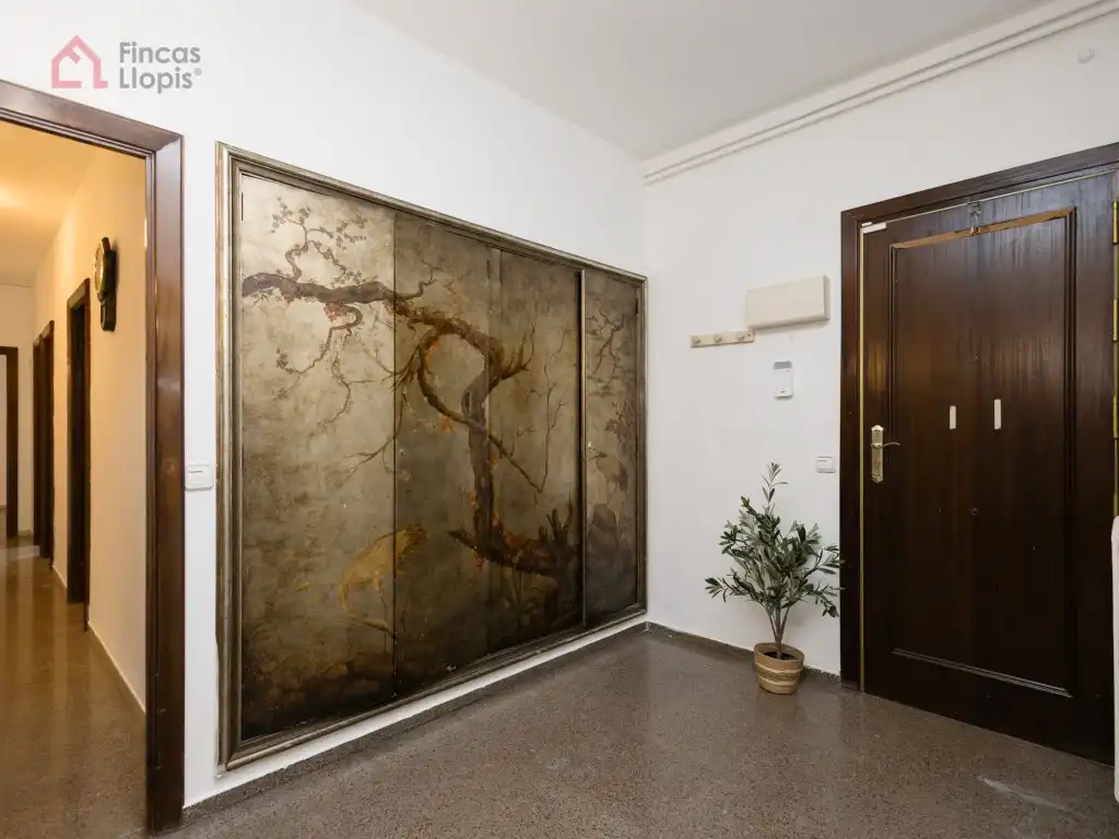 Piso en venta en Barcelona con Balcón