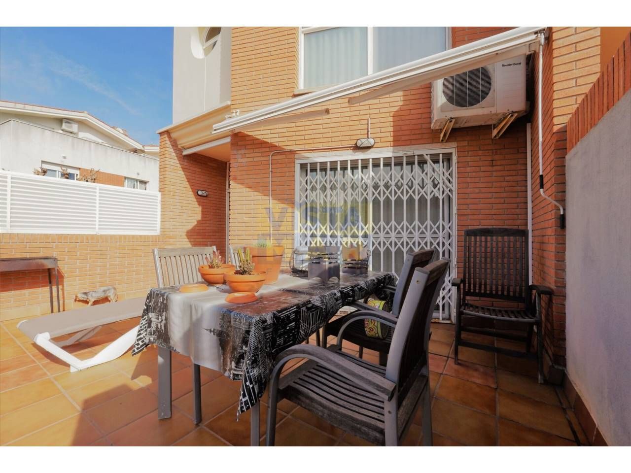 Garden of Single-family semi-detached for sale in Cubelles  with Air Conditioner, Heating and Private garden