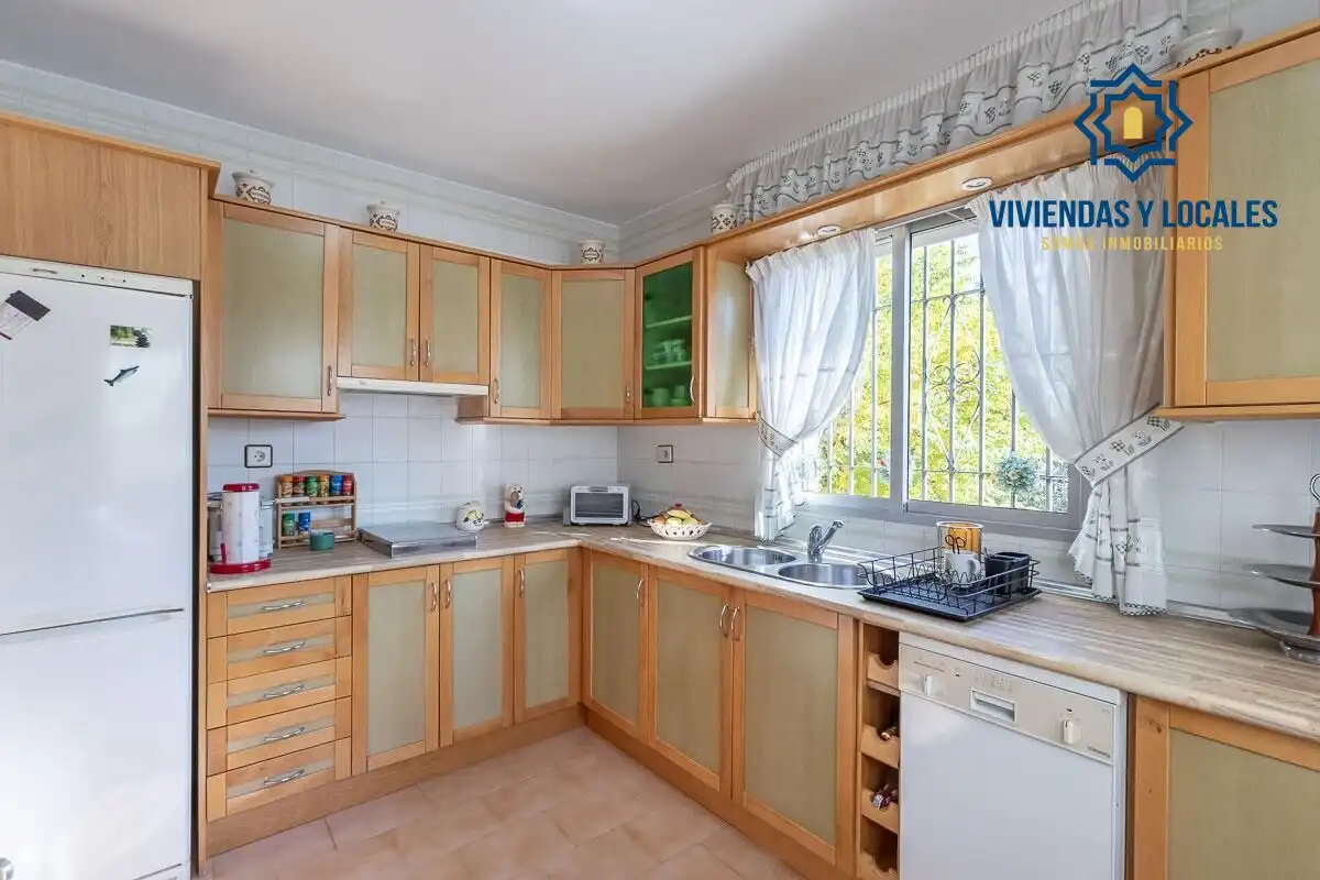 Detached house with pool for sale in Gójar, imagen 11