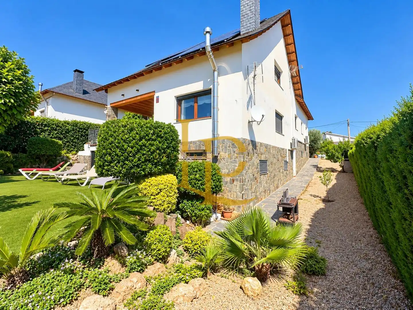 Casa con piscina en venta en Carrer Ametllers, imagen 9