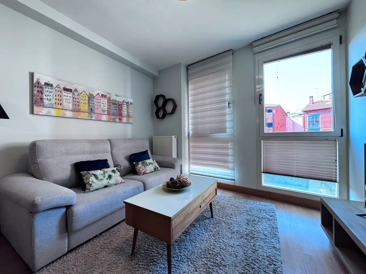 Sala d'estar de Apartament de lloguer en Burgos amb Calefacció i Moblat