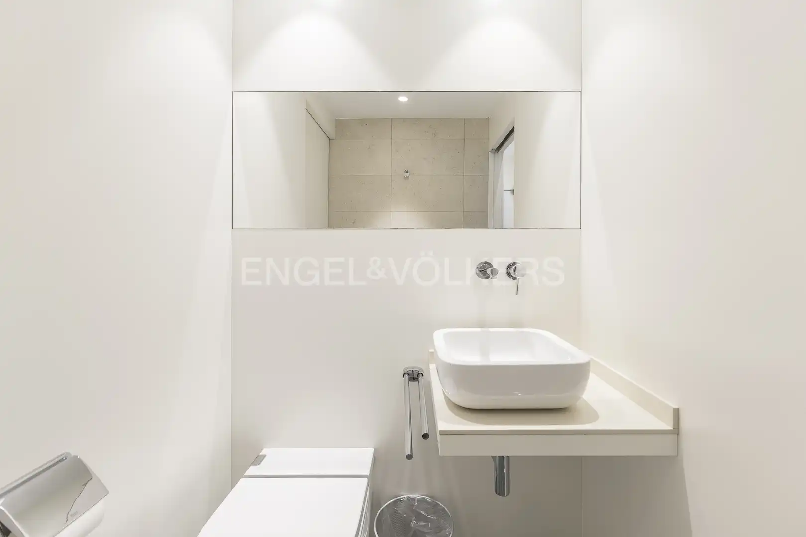 Baño de Piso en venta en Barcelona con Aire acondicionado, Calefacción y Amueblado