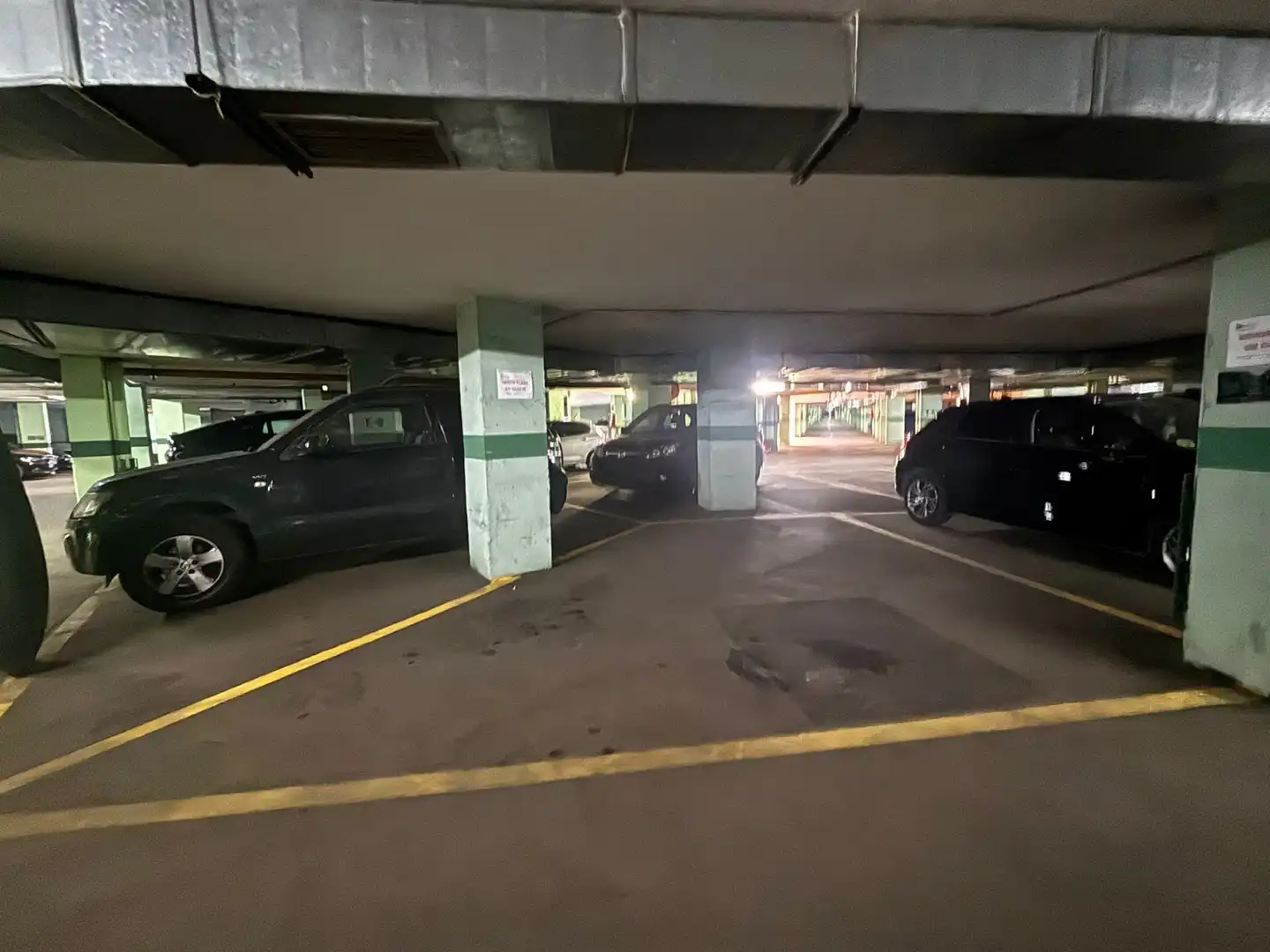 Aparcament de Garatge en venda en Madrid amb Alarma