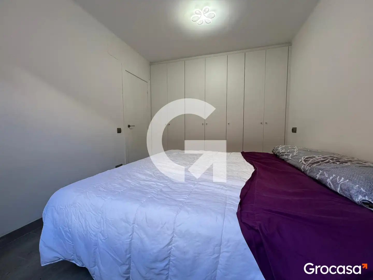 Habitación de Planta baja en venta en Rubí con Calefacción, Terraza y Amueblado