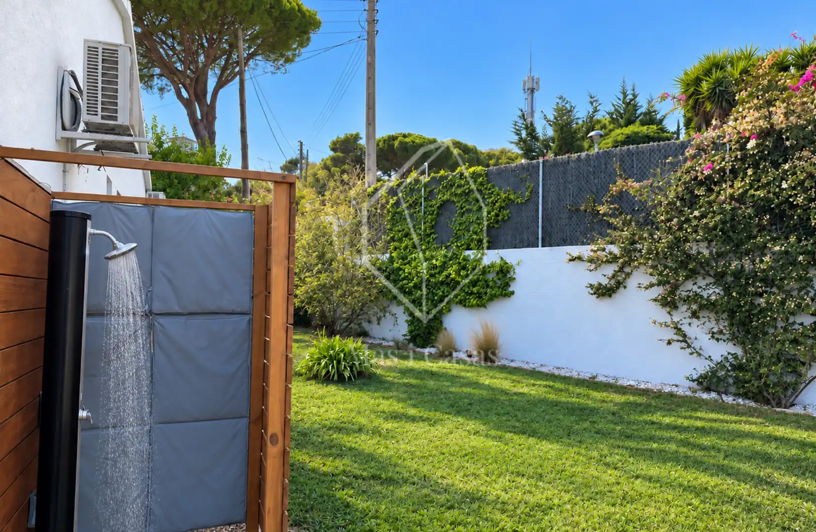 Casa amb piscina en venda a Passatge Vall de Bianya 21, imagen 12