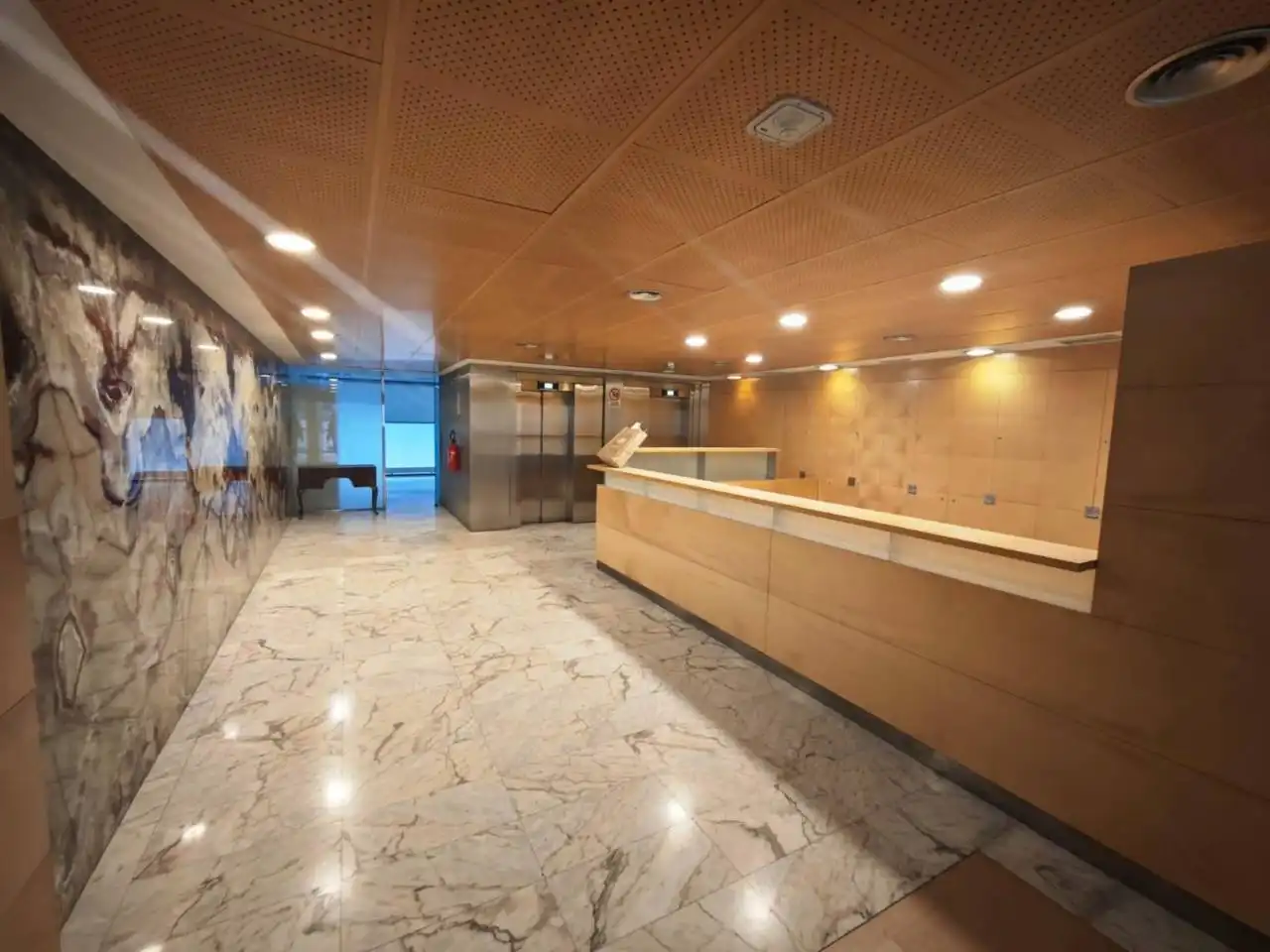 Local comercial de lloguer a Calle avinguda del Fener edifici el Forestal, imagen 3