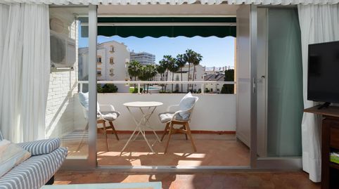 Apartamento con terraza y piscina a diez minutos del mar, en Torreblanca