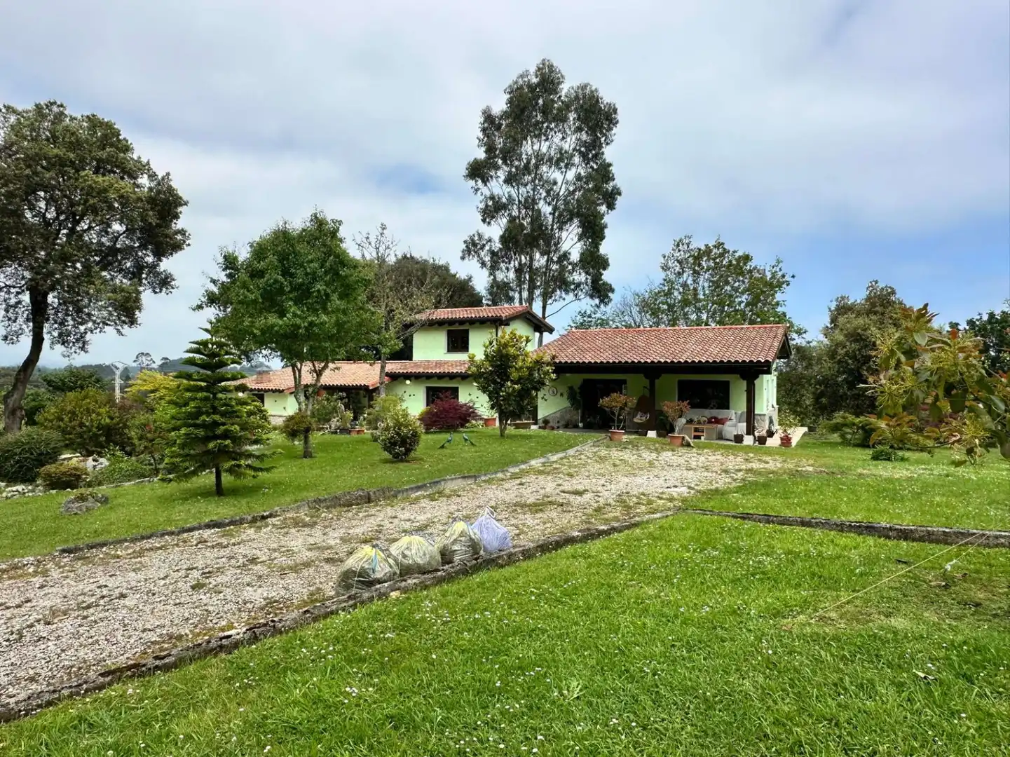 Vista exterior de Casa o chalet en venta en Llanes con Calefacción, Jardín privado y Terraza