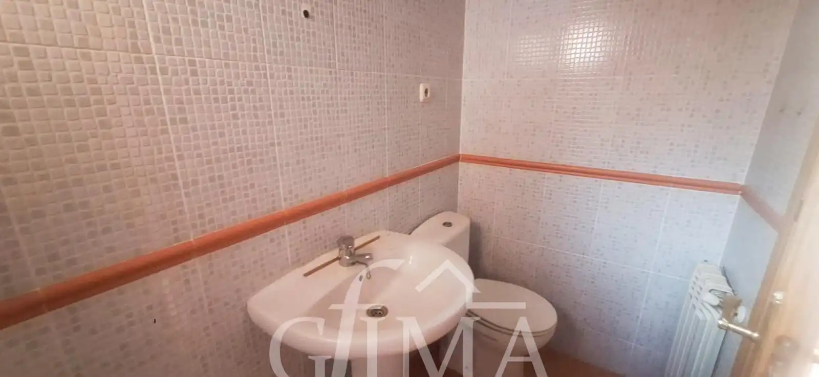 Bathroom of Detached homes for sale in Tomelloso  with Heating and Balcony