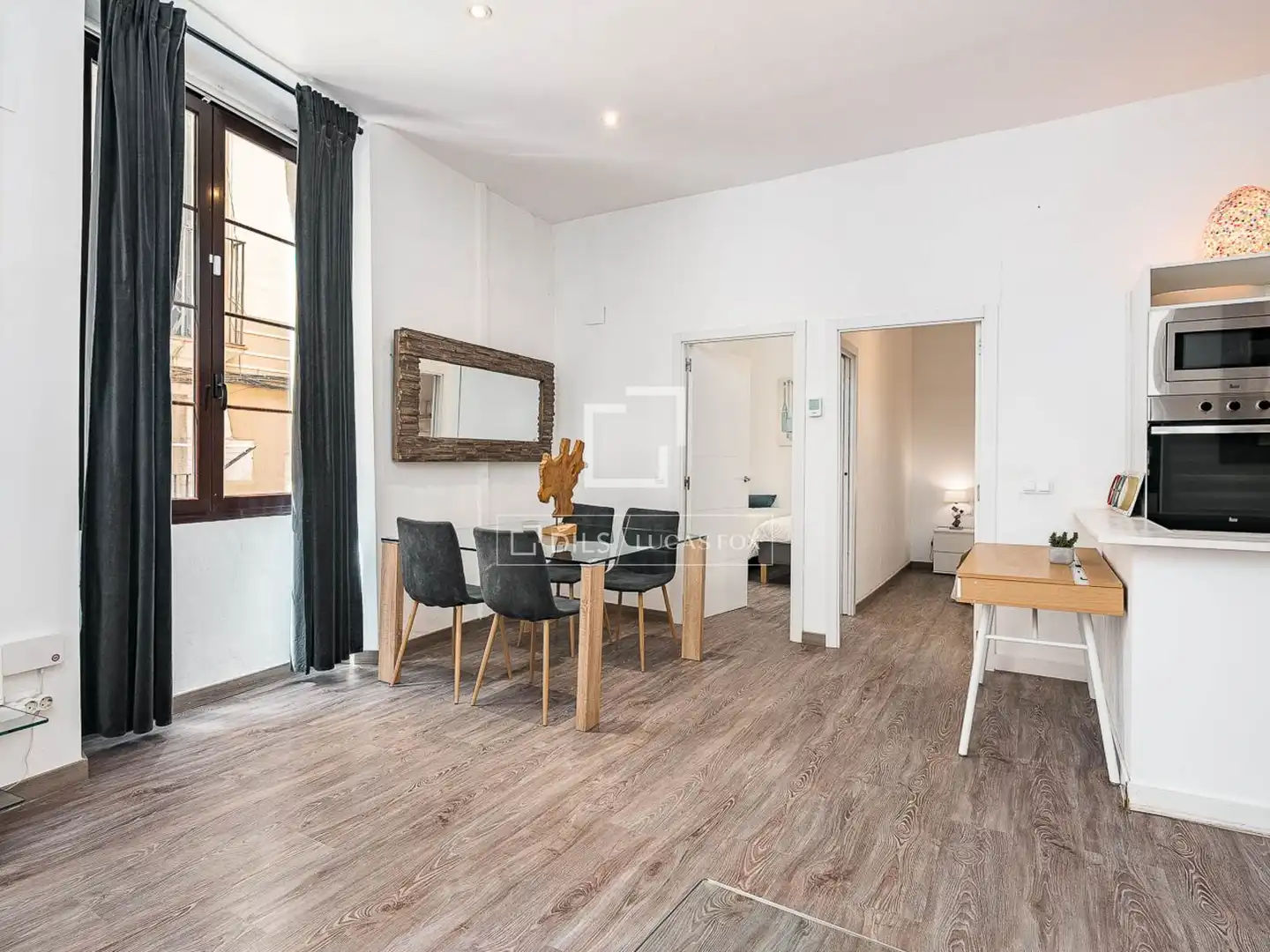 Vista exterior de Piso en venta en Barcelona con Aire acondicionado, Parquet y Amueblado