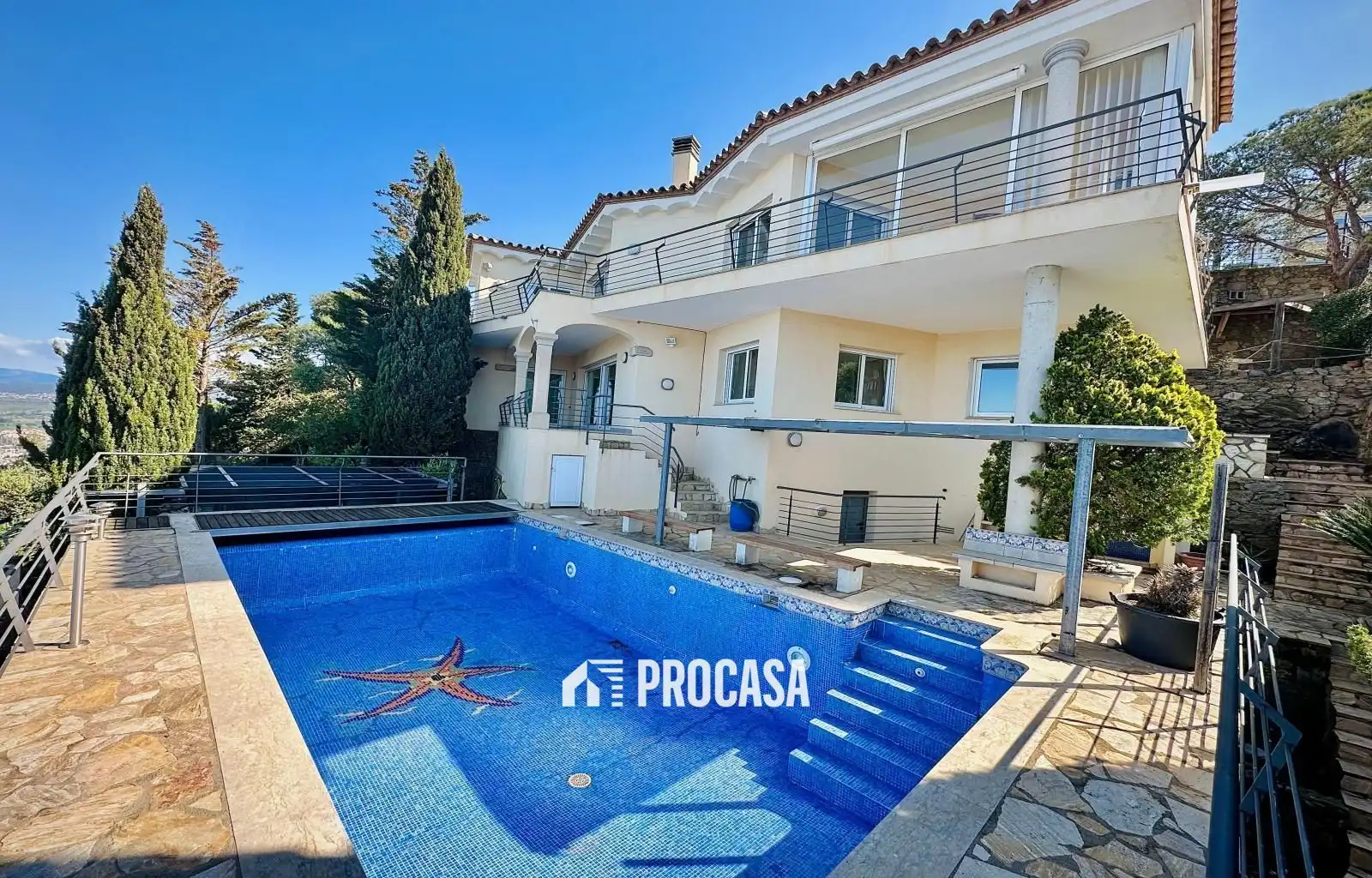 Vista exterior de Casa o xalet en venda en Roses amb Aire condicionat, Calefacció i Traster