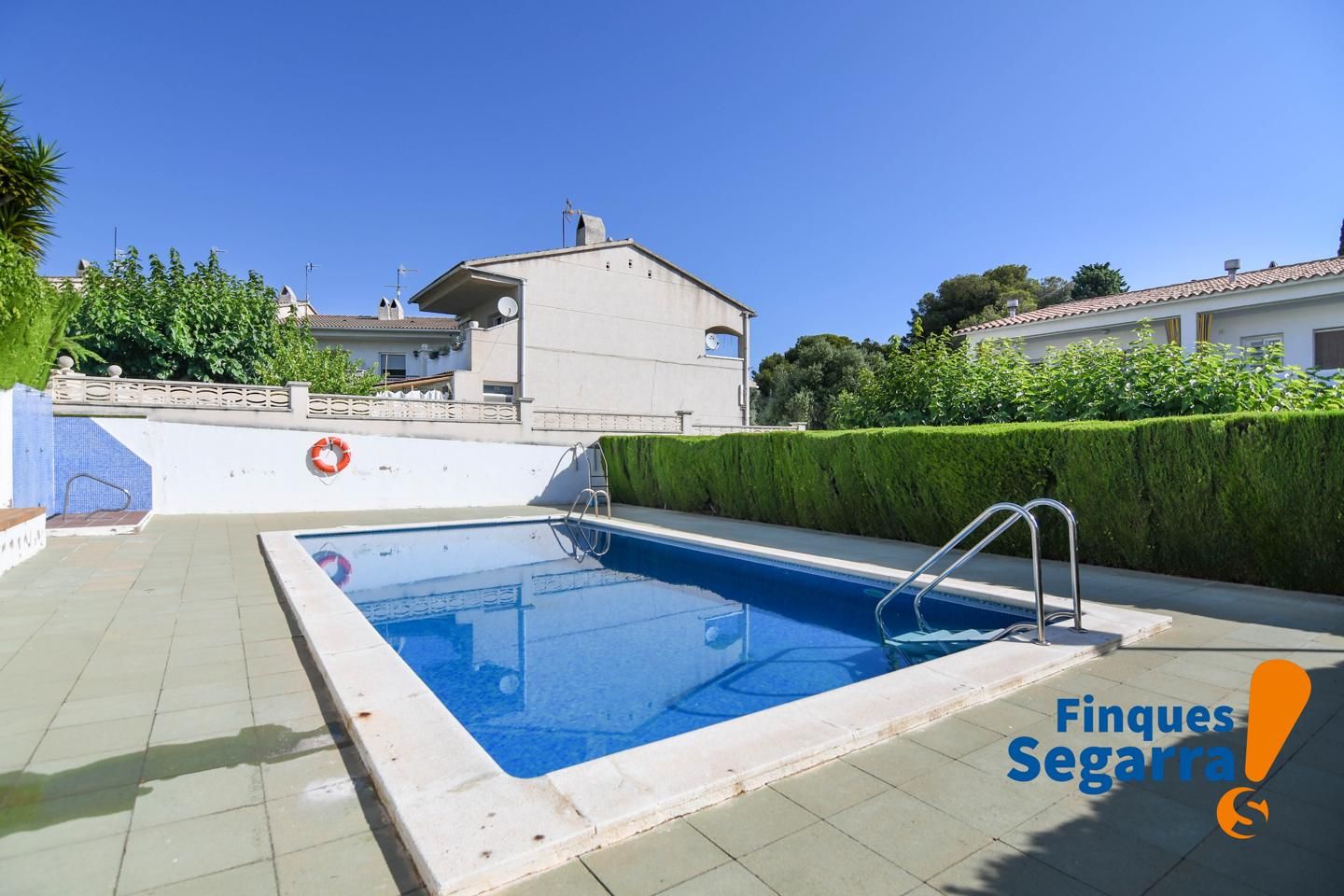 Swimming pool of Flat for sale in El Vendrell  with Air Conditioner, Terrace and Balcony