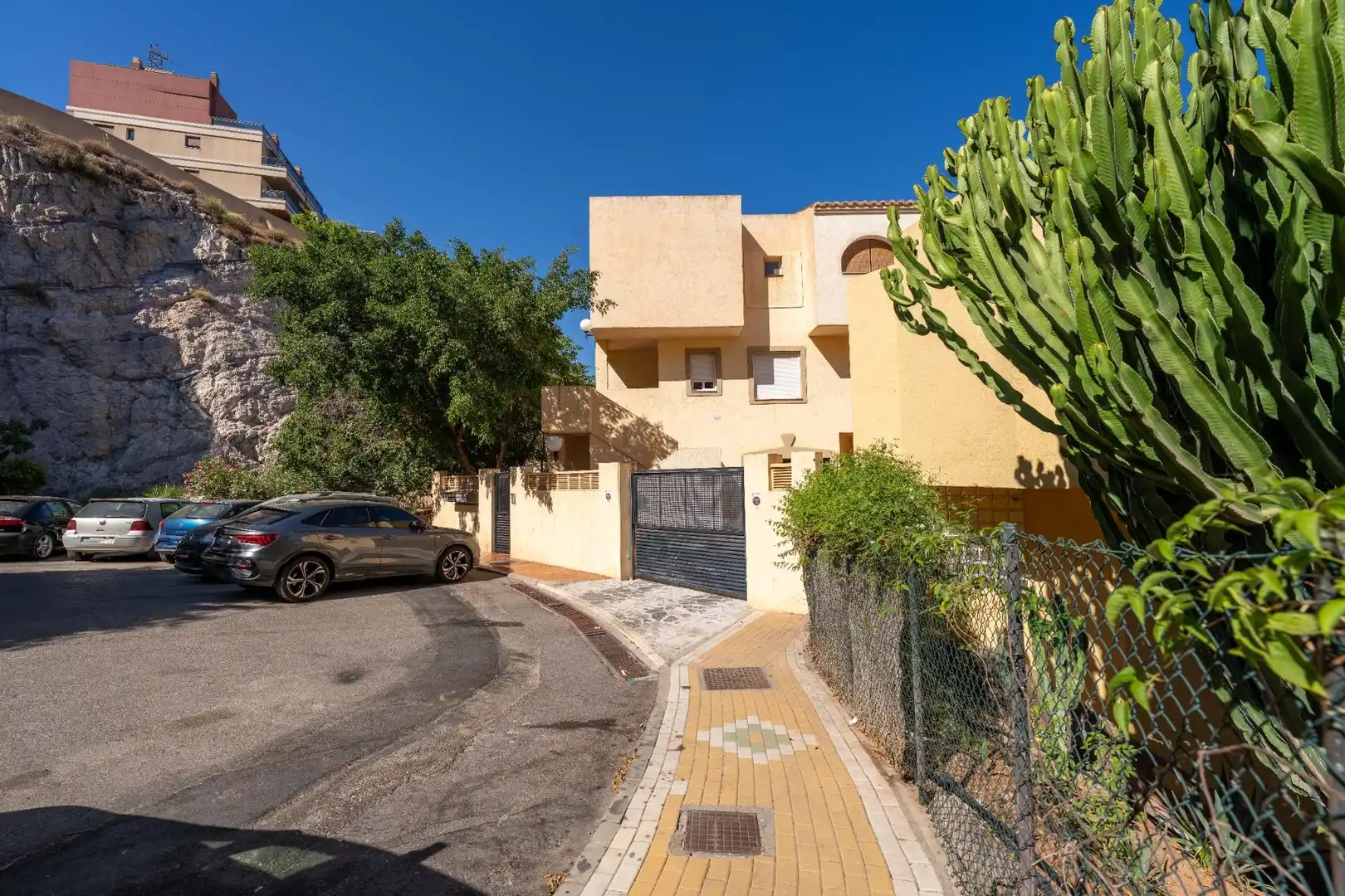 Vista exterior de Dúplex en venta en Vícar con Aire acondicionado, Calefacción y Jardín privado