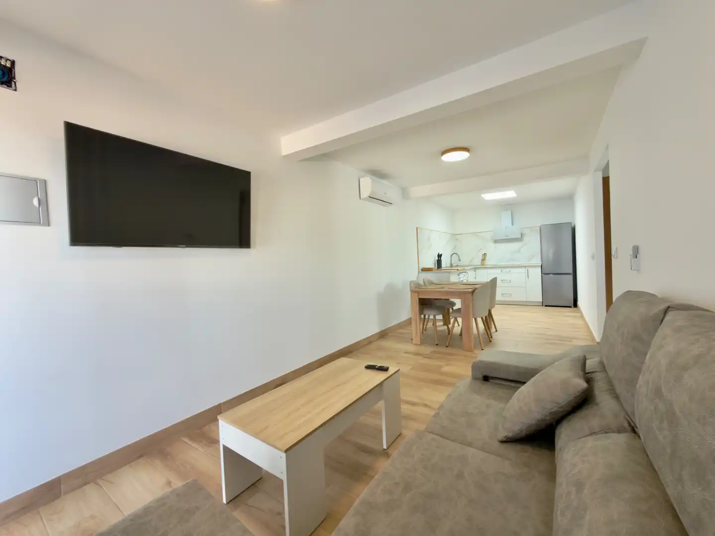 Sala de estar de Casa o chalet de alquiler en Chiclana de la Frontera con Aire acondicionado, Calefacción y Terraza