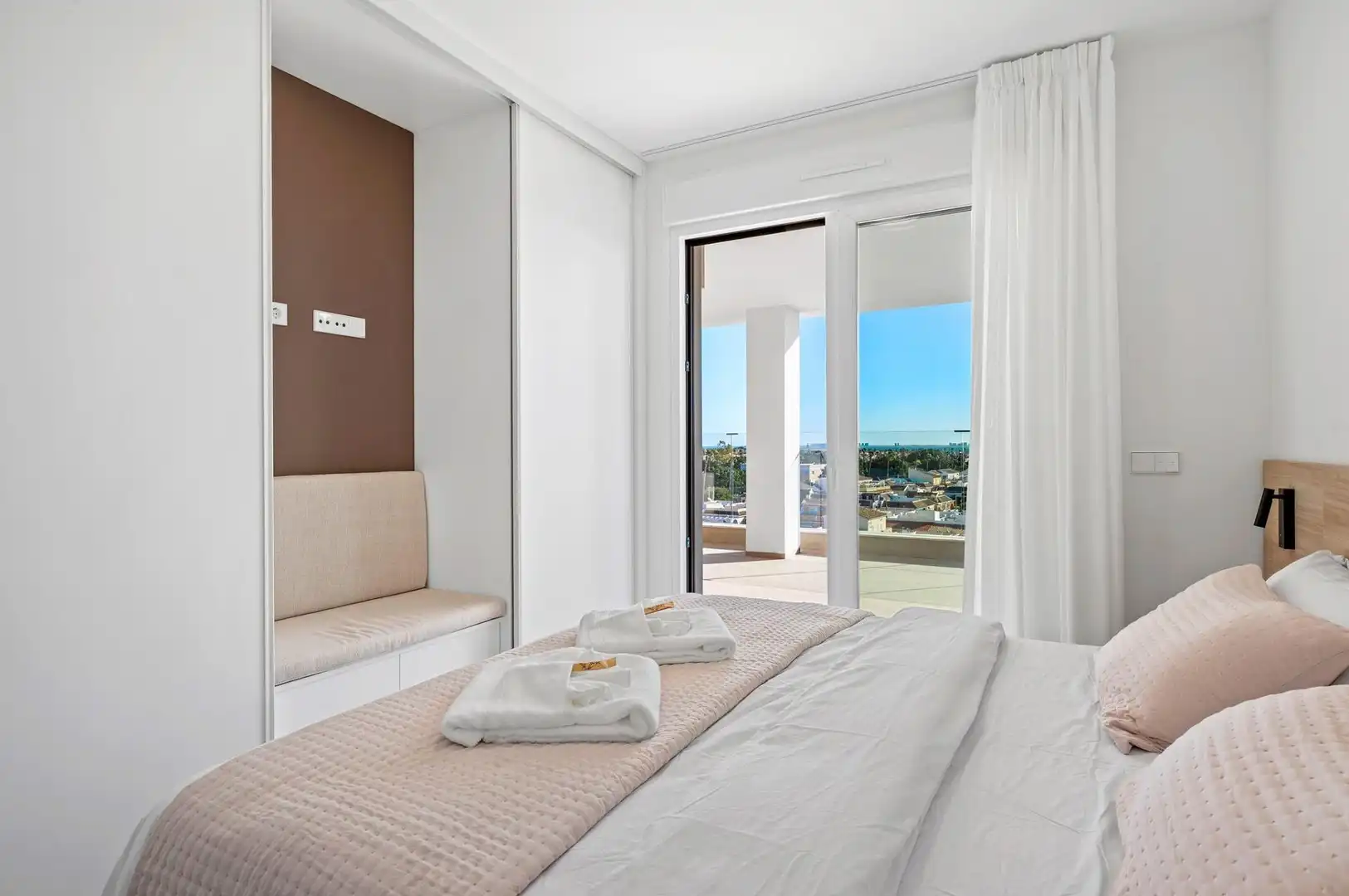 Habitación de Apartamento en venta en Los Alcázares con Aire acondicionado, Calefacción y Terraza