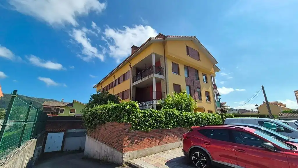 Aparcament en venda a Barrio POMALUENGO