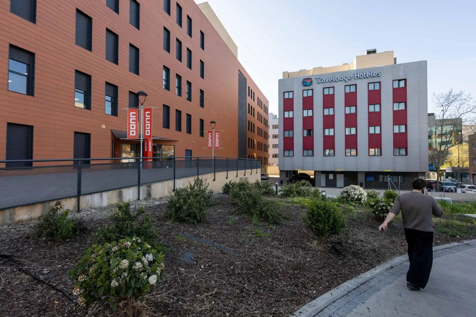 Exterior view of Commercial properties for rent in Madrid  with Air Conditioner