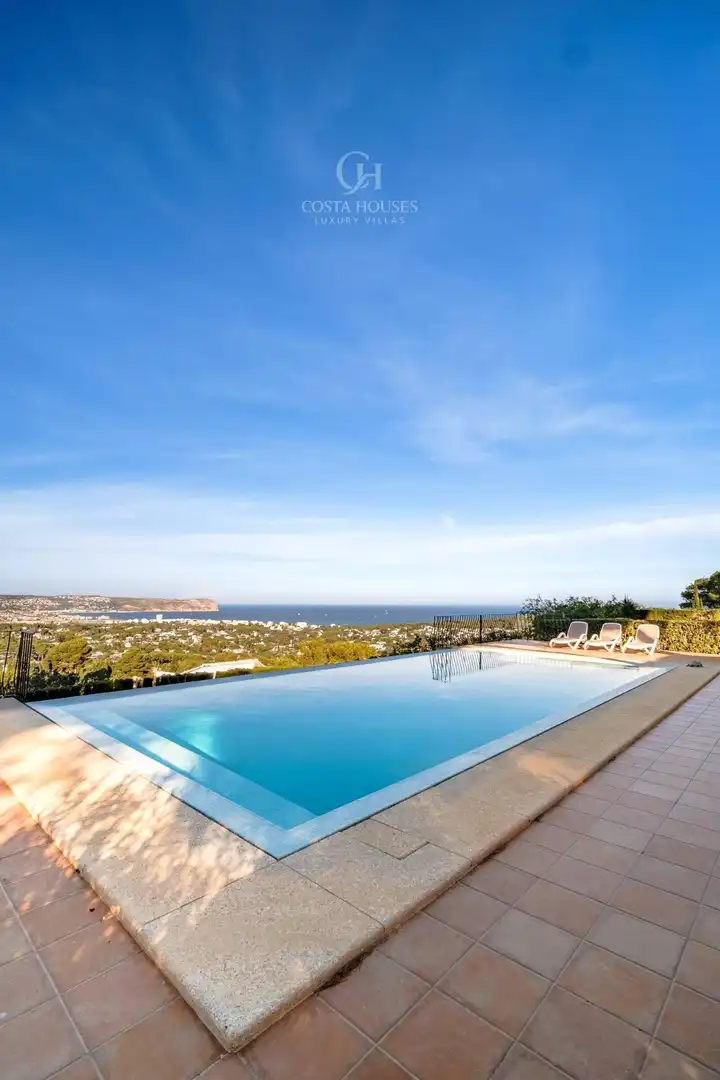 Swimming pool of Houses for sale in Jávea / Xàbia  with Air Conditioner, Private garden and Terrace