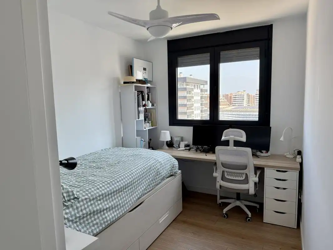 Bedroom of Duplexes for rent in Valencia  with Air Conditioner, Heating and Terrace