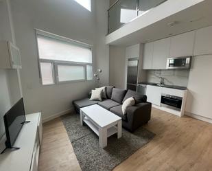 Living room of Flat to rent in  Madrid Capital  with Air Conditioner, Furnished and Washing machine