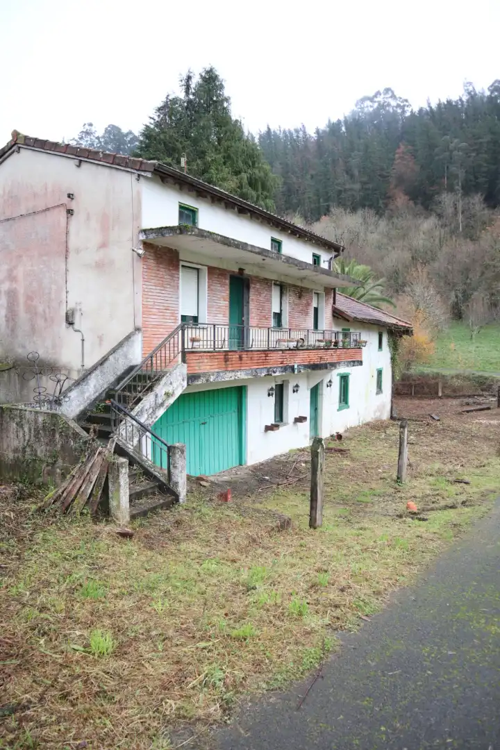 Country house zum Verkauf in Morga