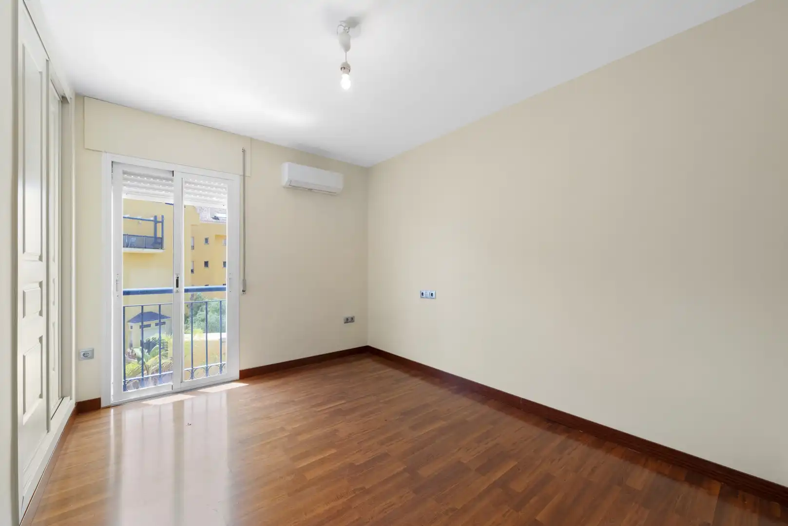 Bedroom of Apartments for sale in Benalmádena  with Air Conditioner, Terrace and Swimming Pool