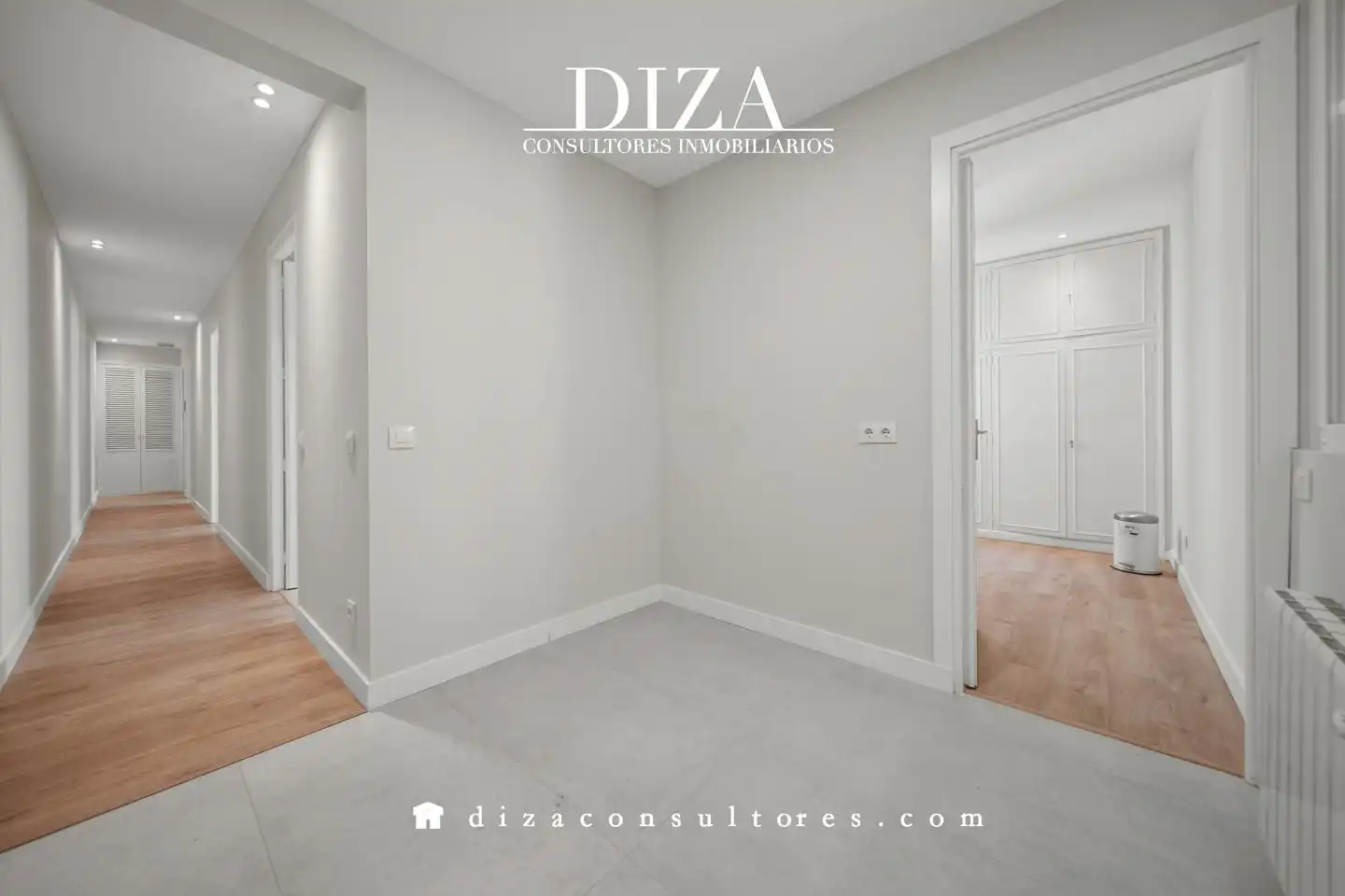 Bedroom of Flat for rent in Madrid  with Air Conditioner and Heating