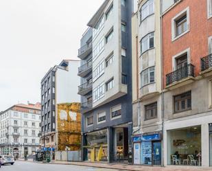 Vista exterior de Pis en venda en Oviedo  amb Calefacció