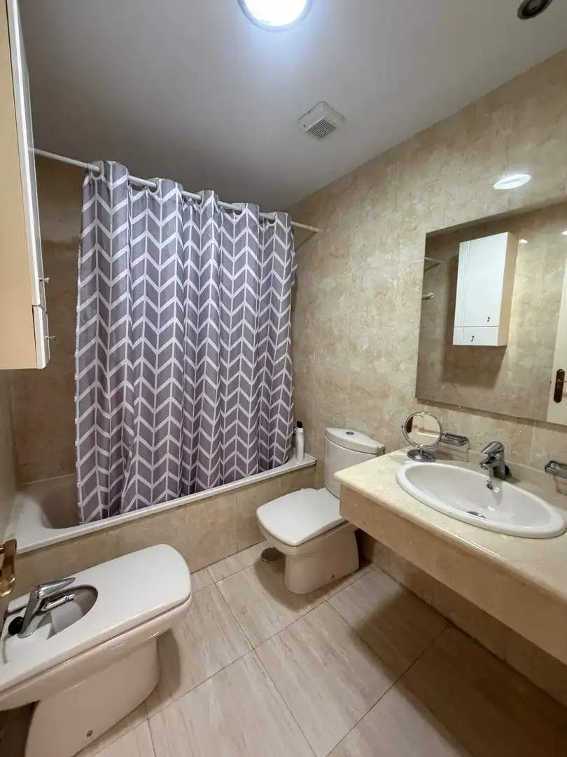 Flat with lift to rent in Casco Antiguo, imagen 9