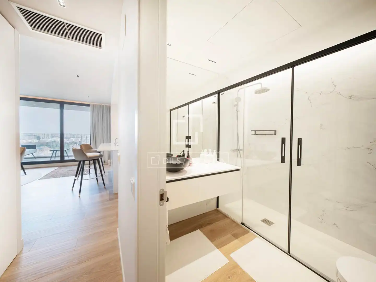 Baño de Piso en venta en Madrid con Aire acondicionado, Calefacción y Terraza