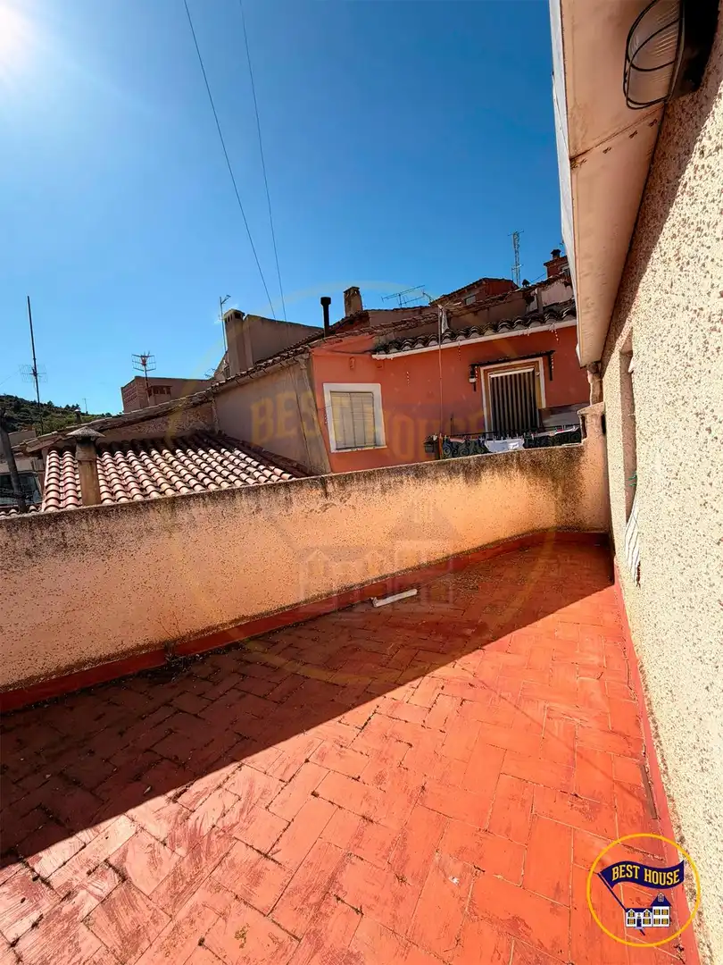 Vista exterior de Finca rústica en venta en Mira con Terraza y Amueblado