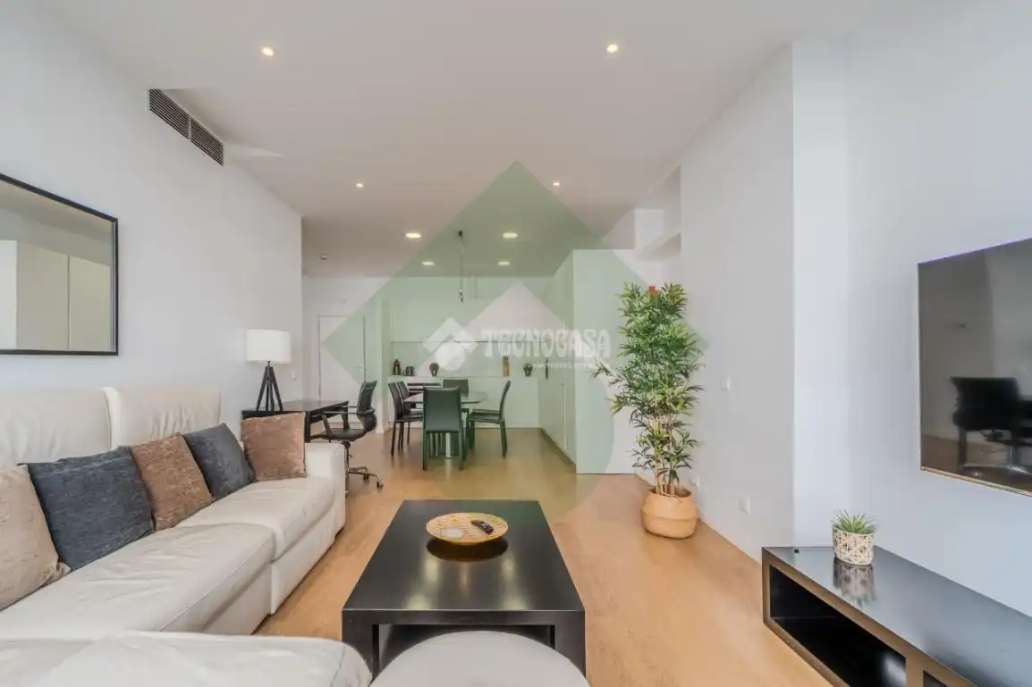 Wohnzimmer von Wohnung zur Miete in Madrid