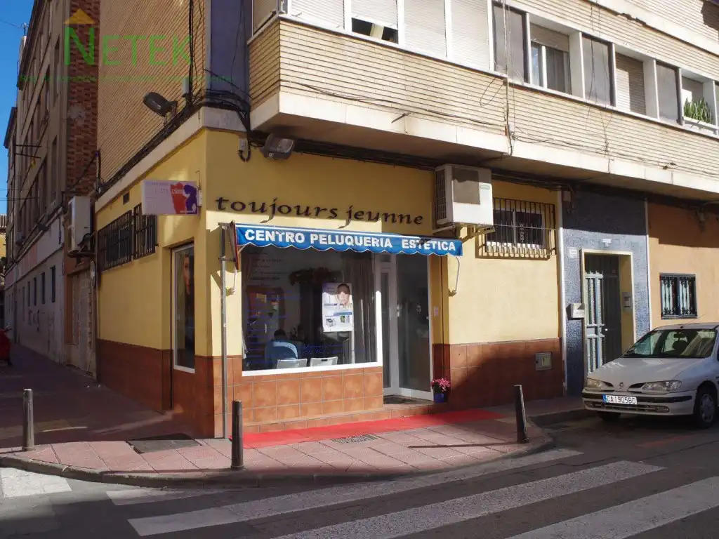 Commercial properties for sale in Calle Sierra Morena, 10, San Andrés - San Antolín