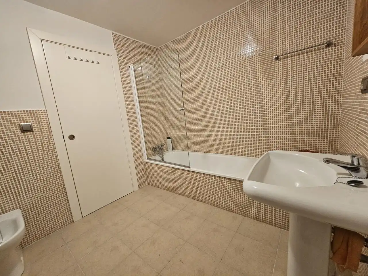 Bathroom of Duplexes for sale in Jerez de la Frontera  with Parquet flooring and Community pool