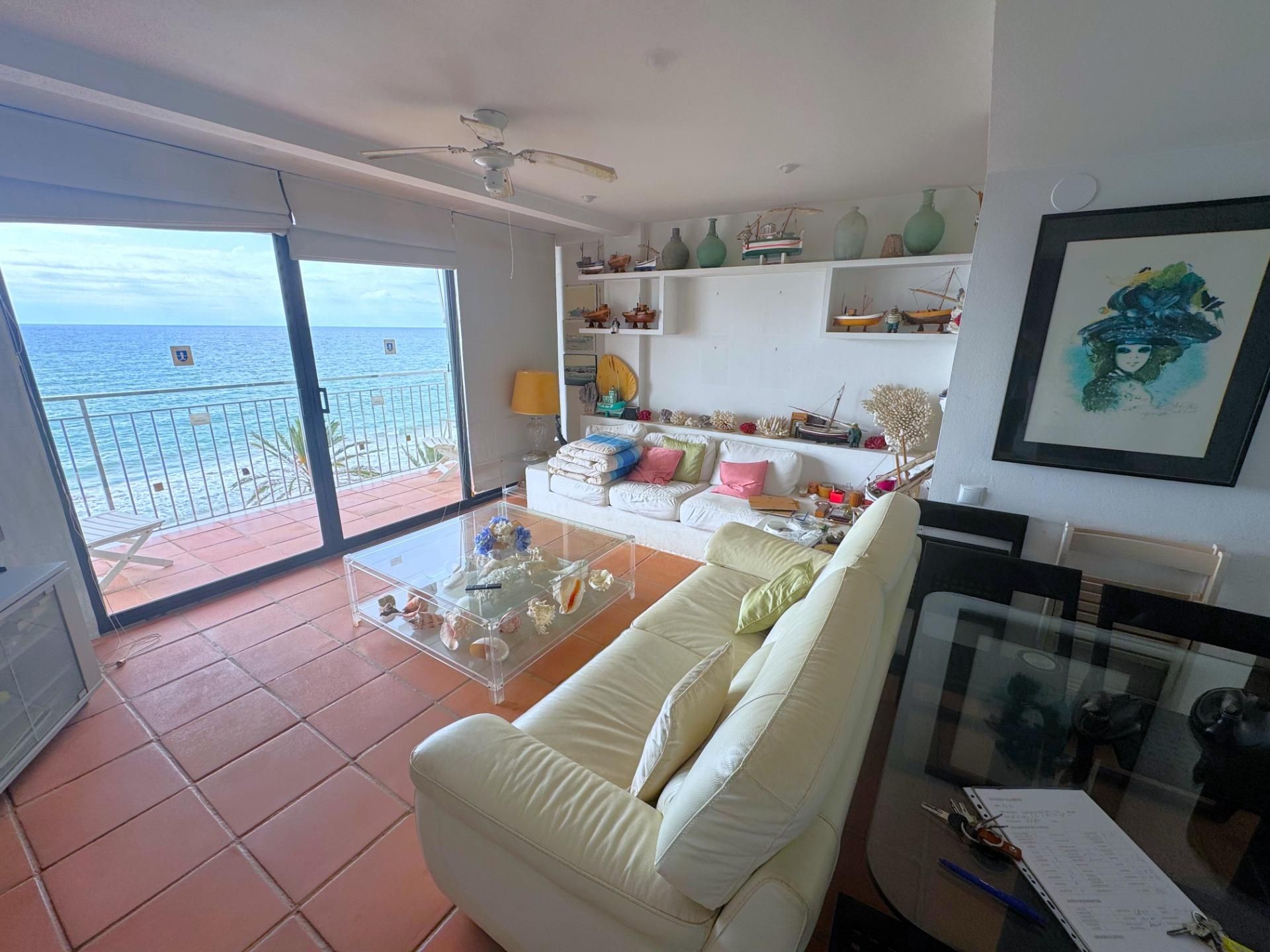 Living room of Flat for sale in Calafell  with Terrace, Storage room and Balcony