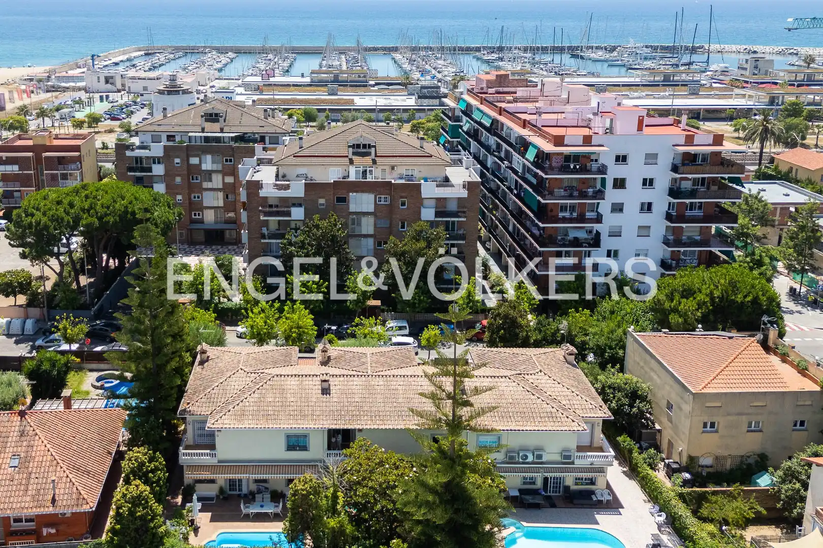 Vista exterior de Casa adosada en venta en Premià de Mar con Aire acondicionado y Calefacción