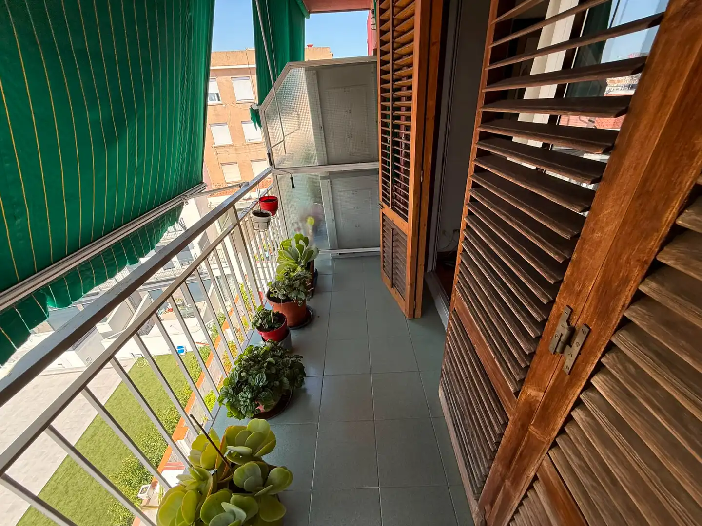 Balcony of Flat for sale in Cornellà de Llobregat  with Air Conditioner, Heating and Parquet flooring